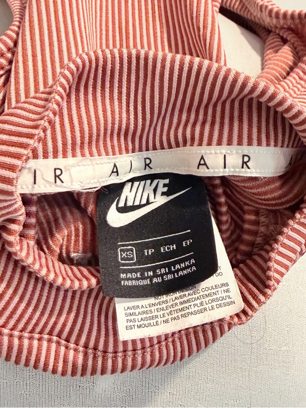 Red and White Nike Air Striped Crop Top Size XS - Picture 5 of 5